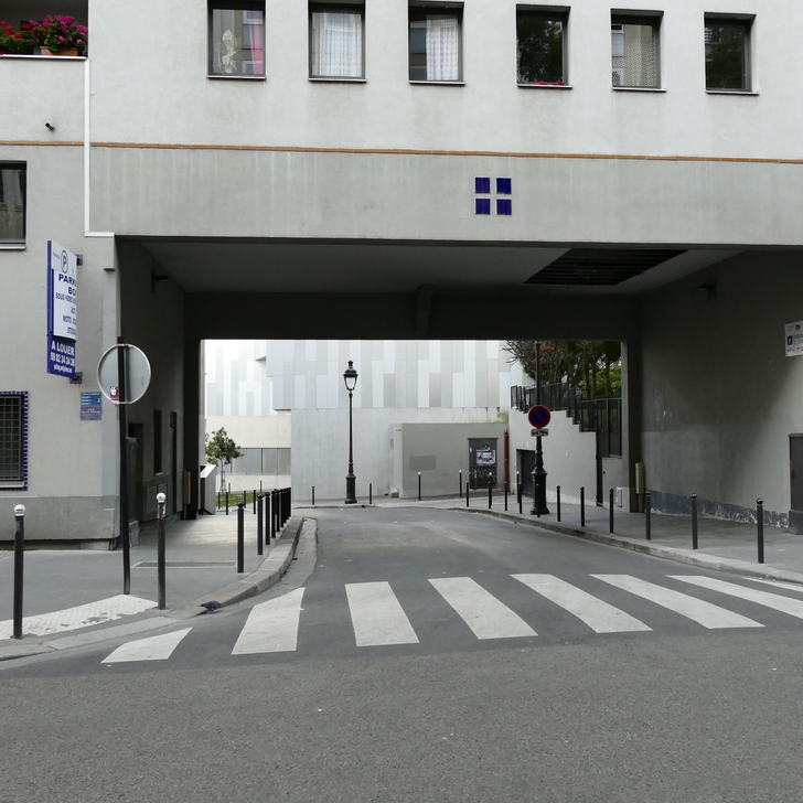 12 Rue Christine De Pisan 75017 Paris
